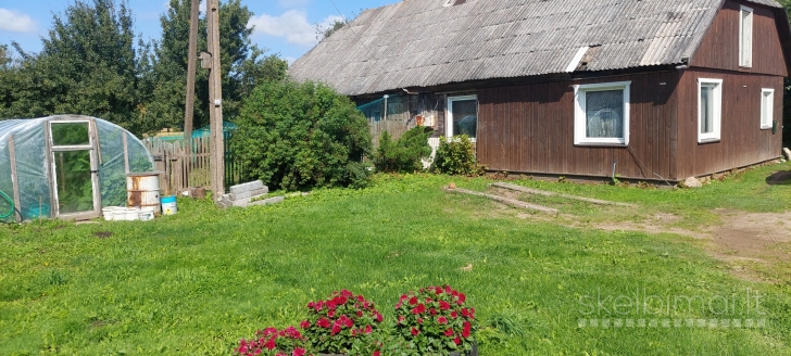 Sena sodyba su 60a žemės