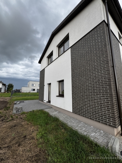 PARDUODAMAS sublokuotas kotedžas – Stonės g. 114, Mazūriškiai, Klaipėdos r.