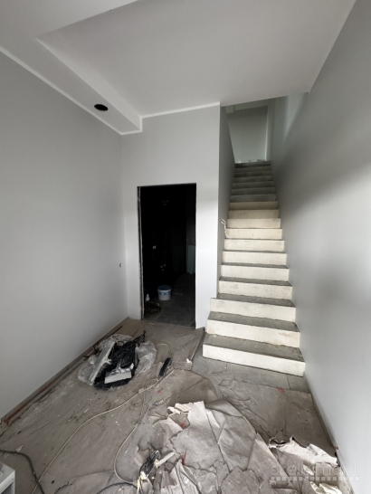 PARDUODAMAS sublokuotas kotedžas – Stonės g. 114, Mazūriškiai, Klaipėdos r.