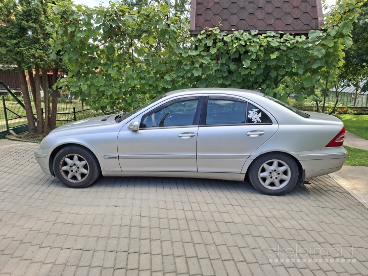 Parduodamas geros būklės, prižiūrėtas Mersedes-Benz, C220