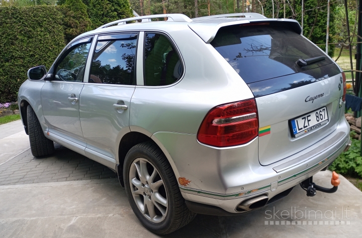 Parduodamas geros būklės Porsche-Cayenne