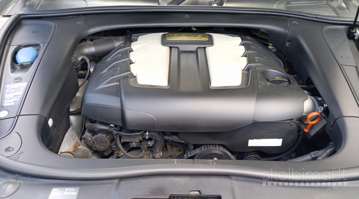 Parduodamas geros būklės Porsche-Cayenne