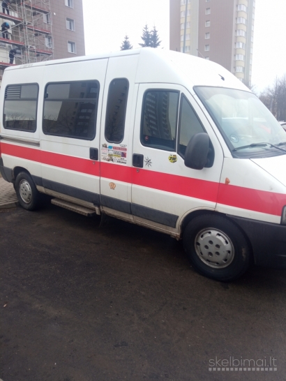 9vietu mikroautobusas M1