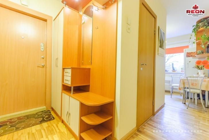 NUOMOJAMAS JAUKUS IR TVARKINGAS 2 KAMBARIŲ BUTAS ŽIRMŪNUOSE!