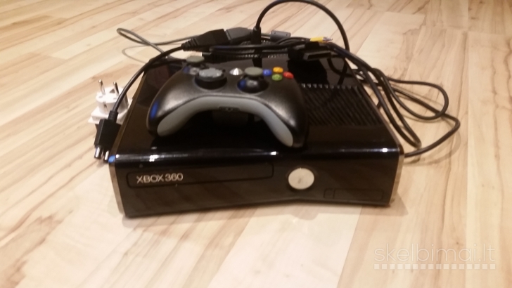 Xbox 360 atrišti RGH2 būdu, originalūs žaidimai, pulteliai, kinektai