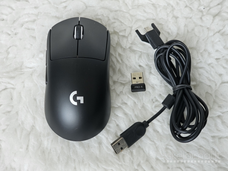 "Logitech G Pro X Superlight" belaidė įkraunama bluetooth žaidimų pelė