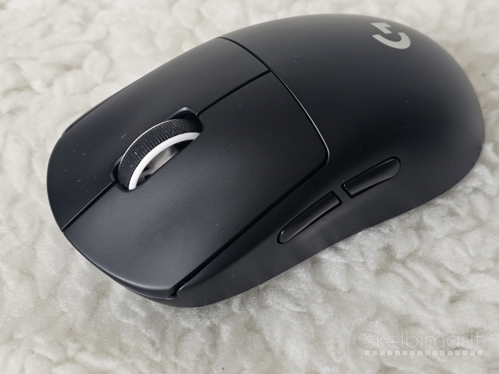 "Logitech G Pro X Superlight" belaidė įkraunama bluetooth žaidimų pelė