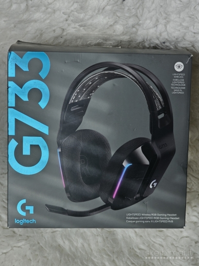 Naujos "Logitech G733" belaidės Lightspeed & Bluetooth ausinės su mikrofonu