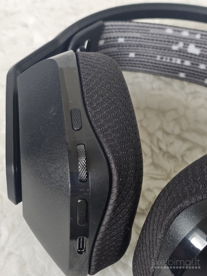 Naujos "Logitech G733" belaidės Lightspeed & Bluetooth ausinės su mikrofonu