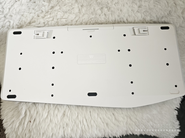 Nauja "Logitech K850" belaidė bluetooth klaviatūra (yra 3 vnt.)