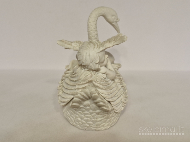 Dekoratyvinė dežutė - skulptūrelė gulbė su miegančiu angelu, 13cm.