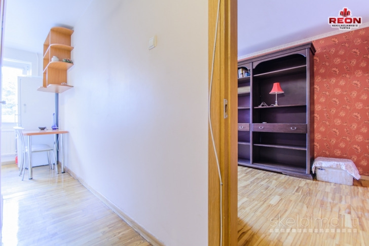 NUOMOJAMAS JAUKUS IR TVARKINGAS 2 KAMBARIŲ BUTAS ŽIRMŪNUOSE!