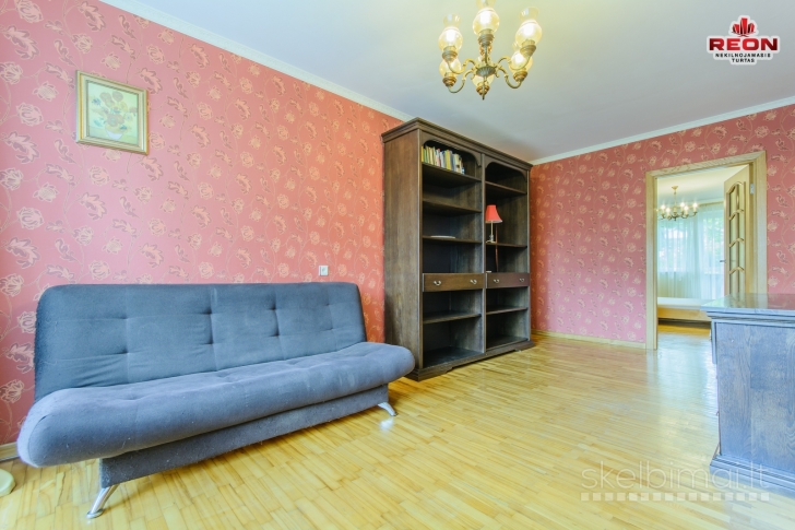 NUOMOJAMAS JAUKUS IR TVARKINGAS 2 KAMBARIŲ BUTAS ŽIRMŪNUOSE!