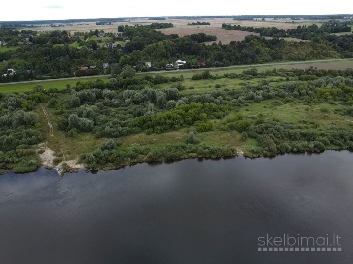 Rąstinis namas prie Nemuno Jurbarko r.