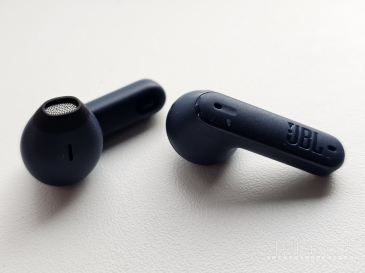 JBL Tune Flex + Sony WF-C500 ausinukai su defektais