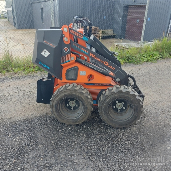 CASTLOADERS SSQ21HF, mini krautuvas