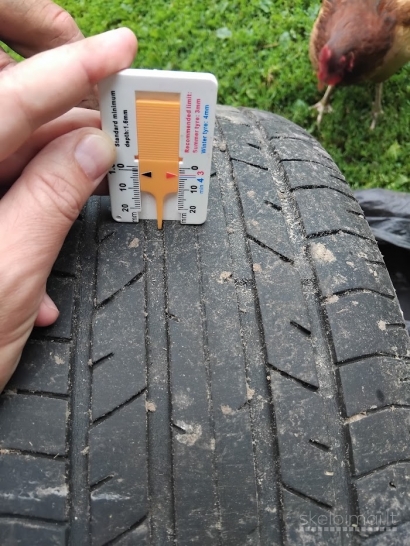 Parduodu AUDI ratlankius su padangomis 205/55R16