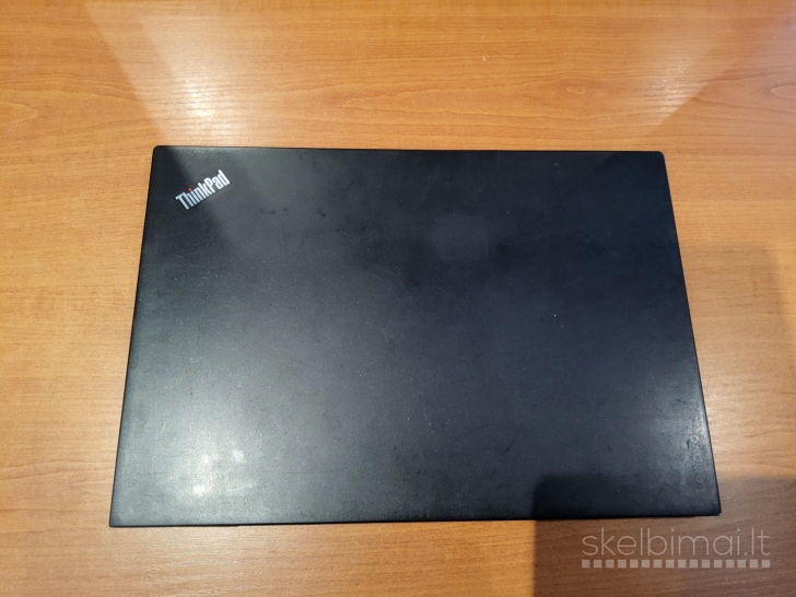 Lenovo Thinkpad X1 Carbon 4th. gen., yra defektu