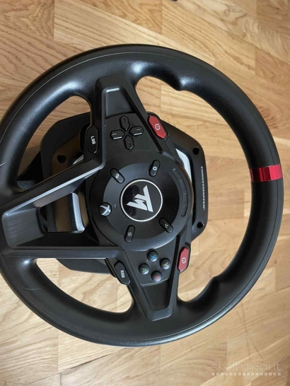 Parduodame žaidimų vairą skirtą PC ir Xbox series X/Xbox one 
