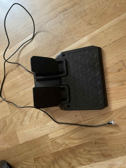 Parduodame žaidimų vairą skirtą PC ir Xbox series X/Xbox one 