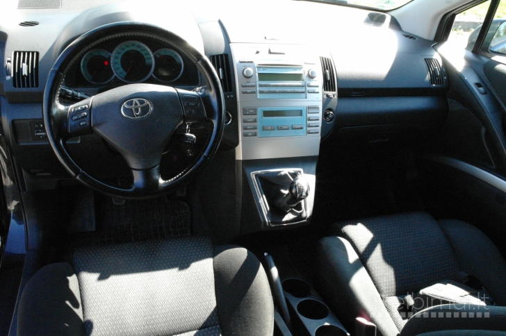 Toyota Corolla Verso 