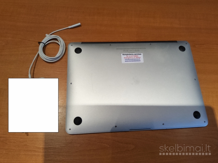  Apple MacBook Air: i5, 13,3", 4gb, 256gb, defektas