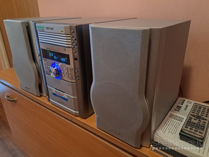 Muzikinis centras Sharp su dokumentais 