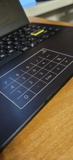 Parduodamas naudotas Asus Vivobook E410MA su pakrovėju