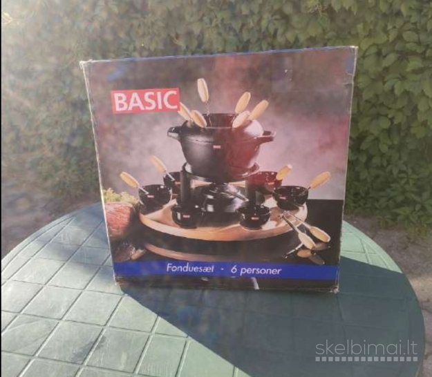 Basic fonduest . Fondiu . Fondue rinkinys