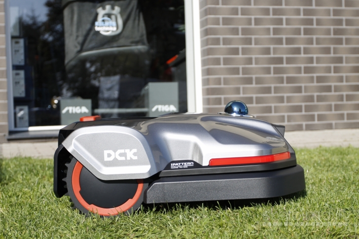 Dck Kdrm220-4G – vejos robotas be kabelių!