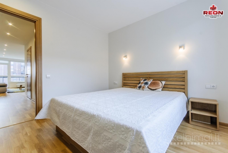 NUOMOJAMAS NAUJAI ĮRENGTAS ERDVUS ir JAUKUS 2 KAMBARIŲ BUTAS PILAITĖJE!