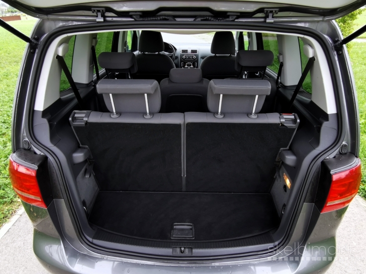 VW Touran 2012