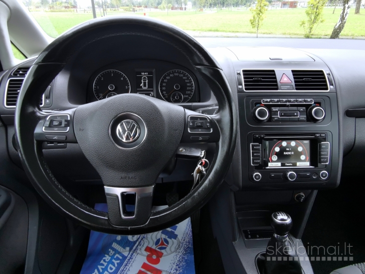 VW Touran 2012