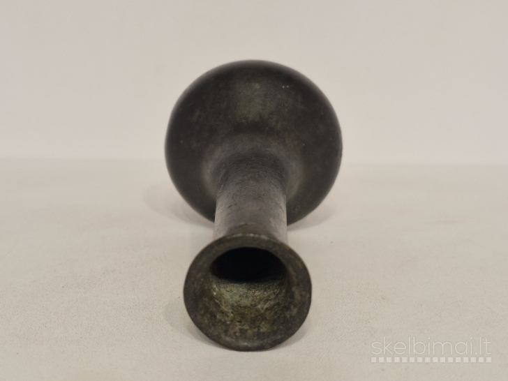 Maža metalinė dekoratyvinė sunkoka vazelė ~ 14cm.