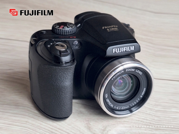 Fujifilm FinePix S5800 fotoaparatas