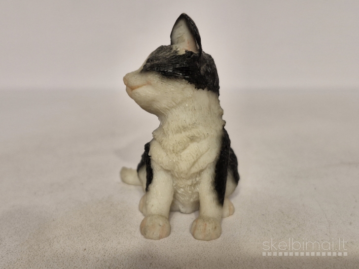 Dekoratyvinė katinėlio figūrelė ~ 5,5cm.