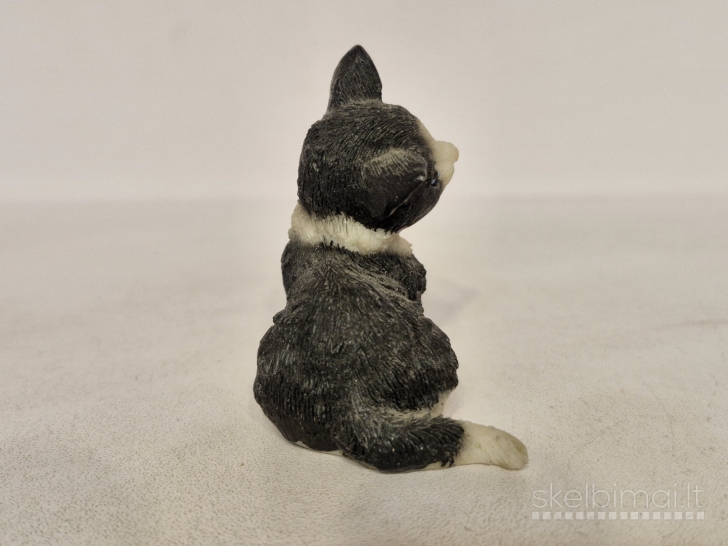 Dekoratyvinė katinėlio figūrelė ~ 5,5cm.