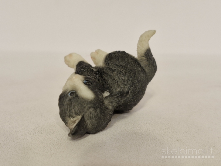 Dekoratyvinė katinėlio figūrelė ~ 5,5cm.