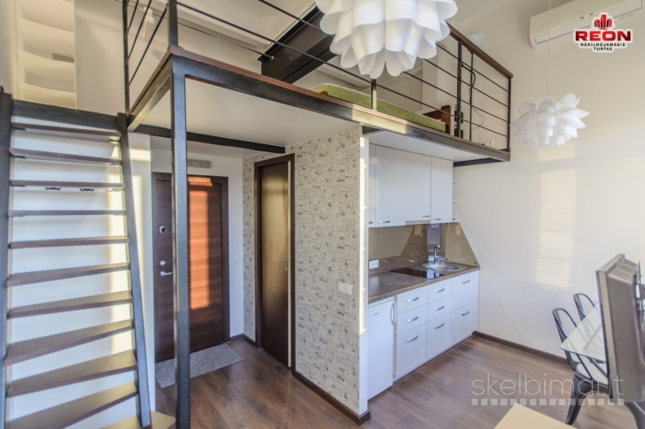 PILNAI ĮRENGTAS LOFTAS NAUJAMIESTYJE – RADIOLOFTS