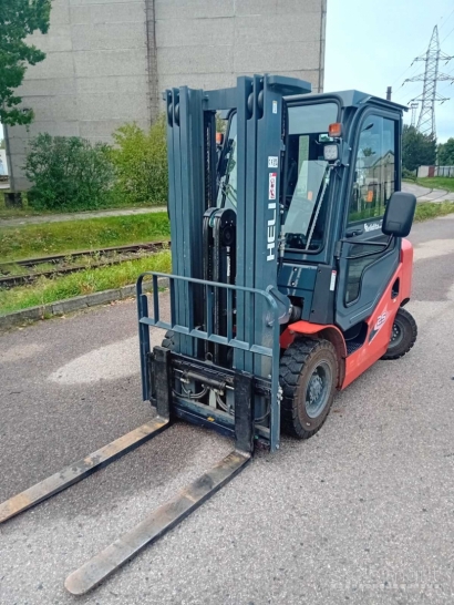 Heli šakinis krautuvas