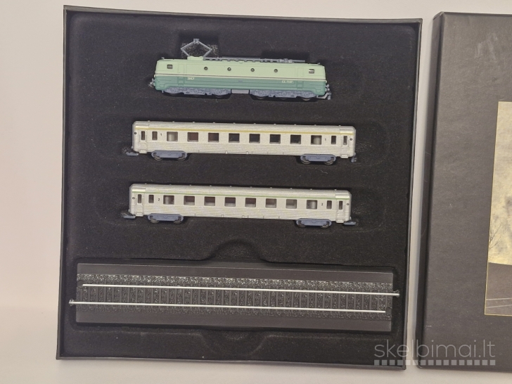 Minitrains 1/220 (Z scale) traukinio modelių rinkinys, su dežute