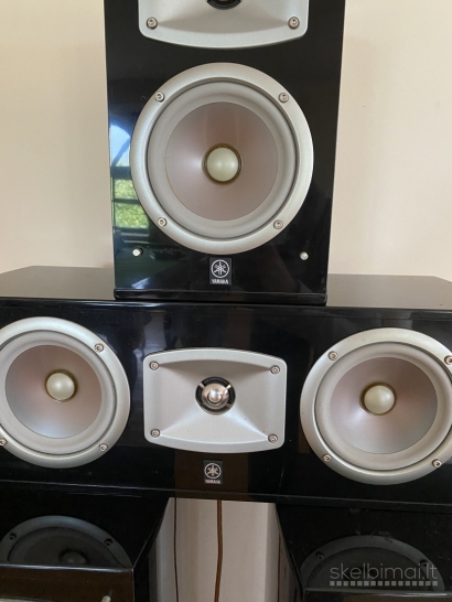 Yamaha garso kolonėlių sistema