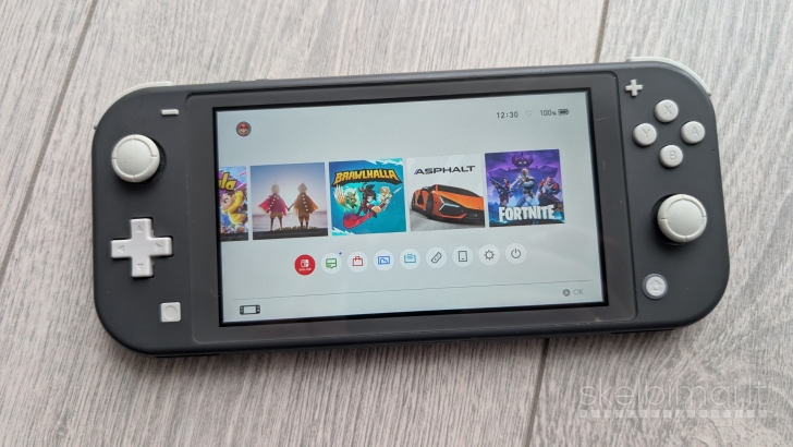 Nintendo Switch Lite 32GB + 12 žaidimų