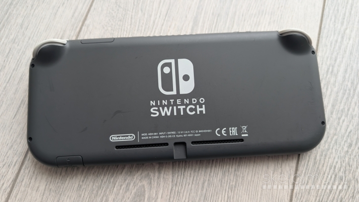 Nintendo Switch Lite 32GB + 12 žaidimų