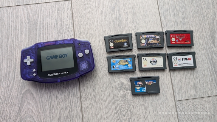 Nintendo Game Boy Advance AGB-001