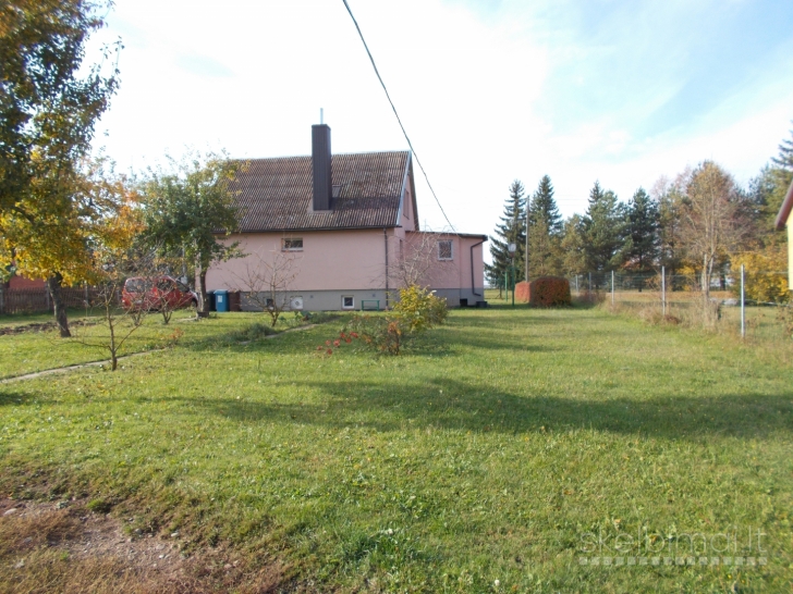 Parduodamas kokybiškai apšiltintas namas