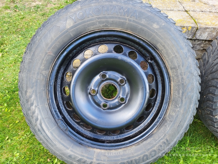 Žieminės Yokohama Ice padangos 195/65 R15 su VW diskais  geros būklės