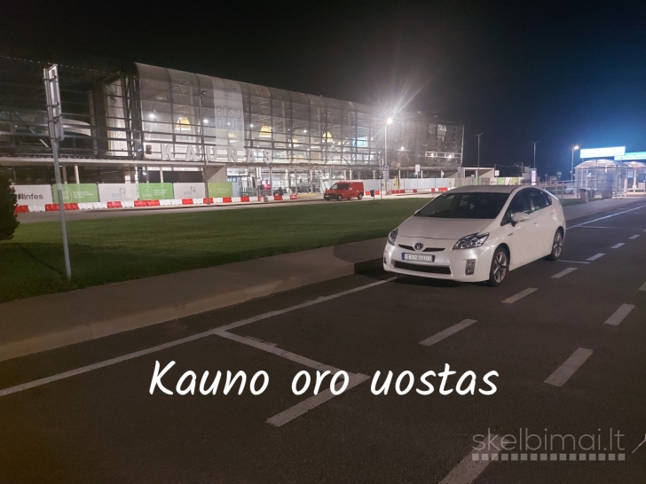 Пассажирские перевозки легковым автомобилем 24/7