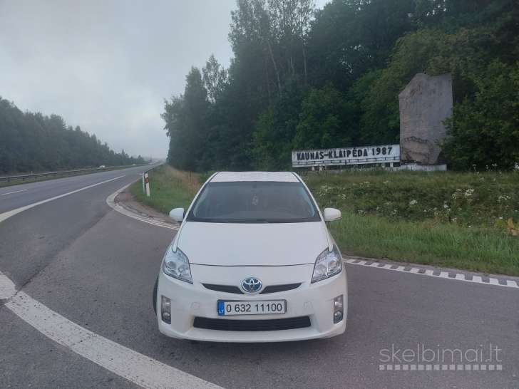 Пассажирские перевозки легковым автомобилем 24/7