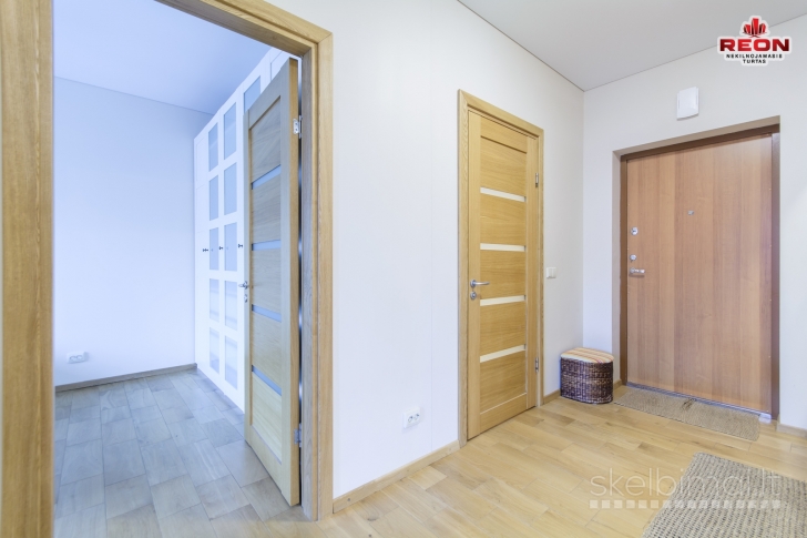 PILNAI ĮRENGTAS 3 KAMBARIŲ BUTAS OZO PARKE